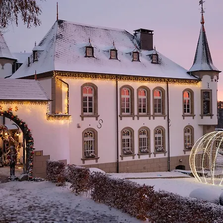 Chateau D'urspelt Hotel Urspelt