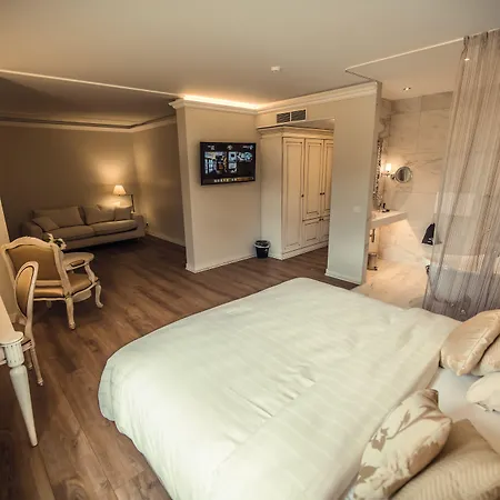 Chateau D'urspelt Hotel 4*