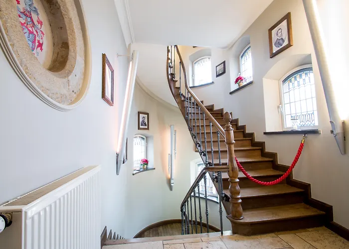 Chateau D'urspelt Hotel 4*